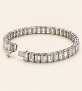 Emerald Grandeur Bracelet - Image 2