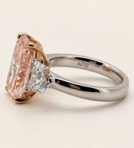 Rosé Emerald Ring - Image 2