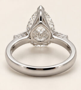 Pear Elegance Ring - Image 3